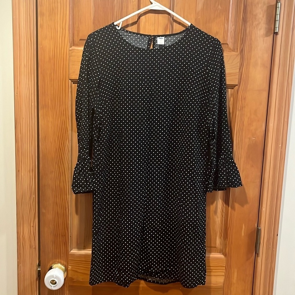 NWOT Old Navy poka dot bells sleeve dress size medium.